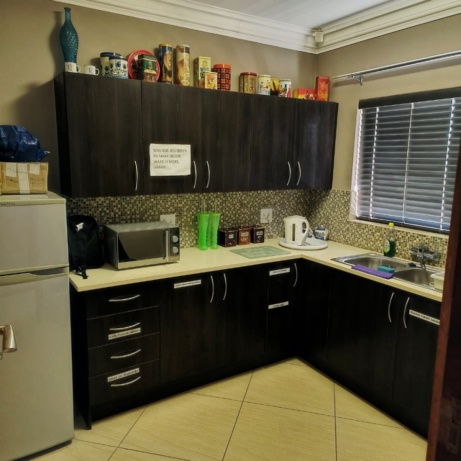 4 Bedroom Property for Sale in Wilkoppies North West